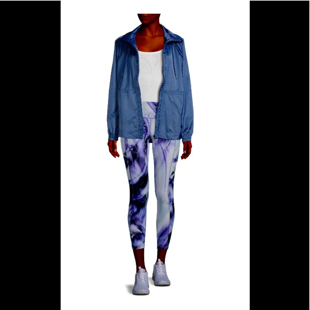 3 piece set
Leggings, Tank top & sports Bra 
Size : L